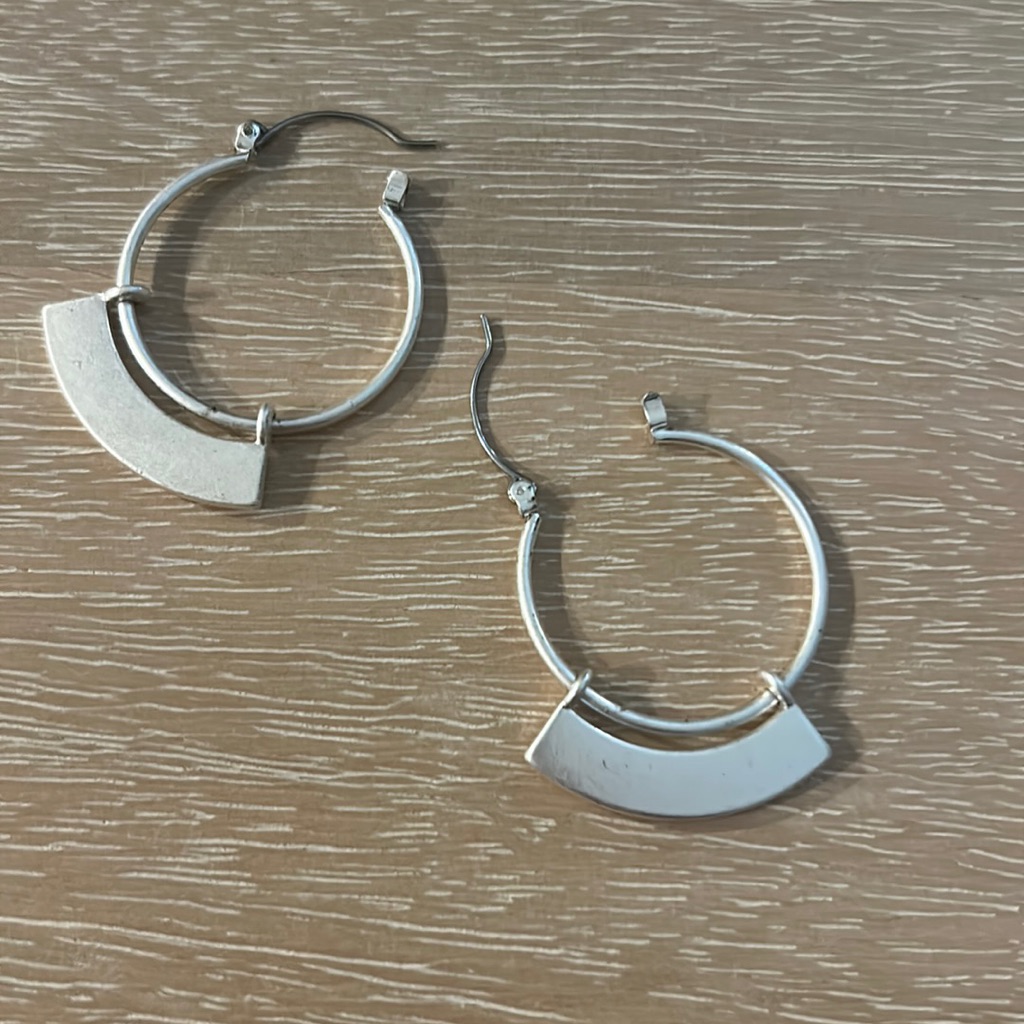 Universal Thread Statement Hoops